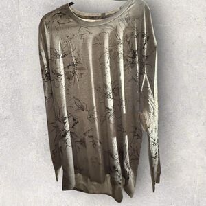 LulaRoe Hudson 2XL  Gray With Black Floral Print  Long sleeves NWT, HTF unicorn